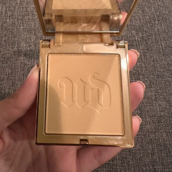 50CP Urban Decay - Stay Naked The Fix powder foundation - Picture 2 of 5